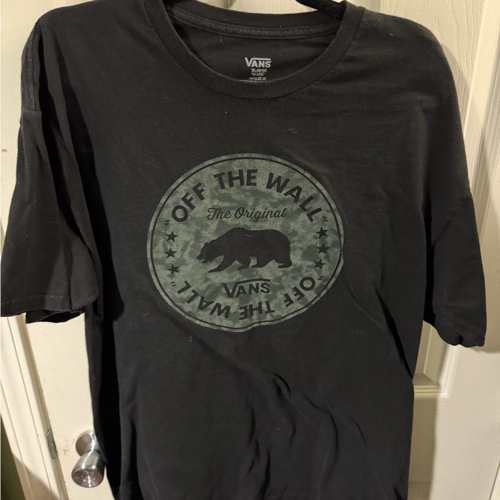 ❣️🤙🏽Vans Black 'Off The Wall' Bear Graphic Tee